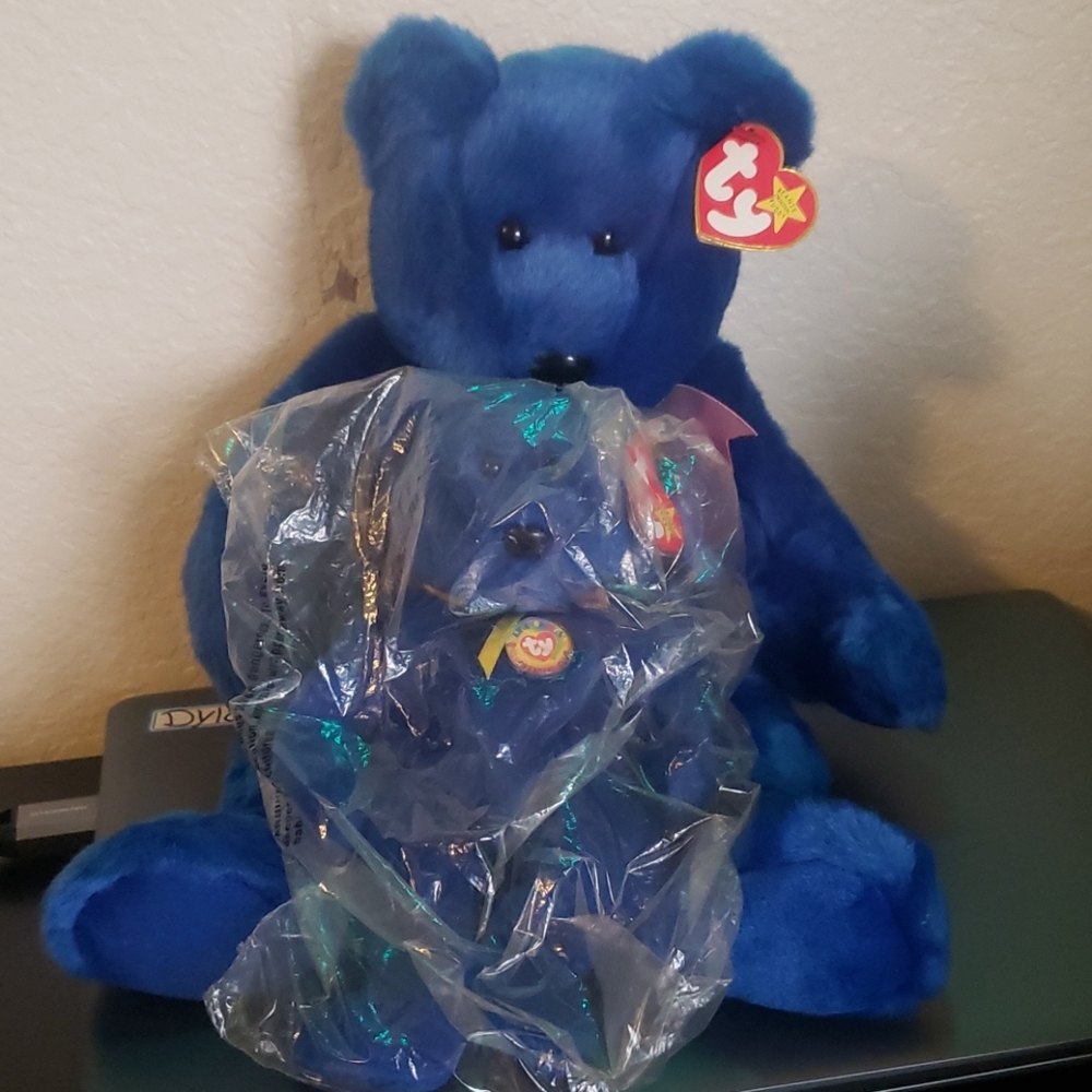 Clubby Beanie Buddy and beanie baby